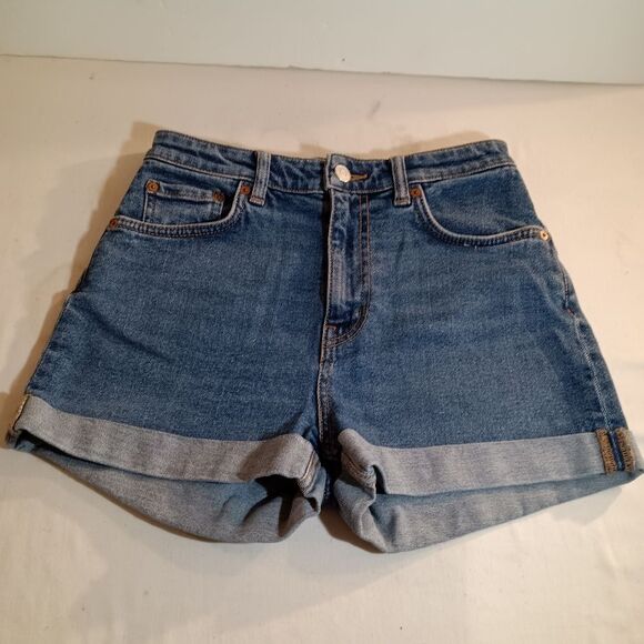 Weekday Denim Roll-up  Shorts sz 34 - Picture 6 of 11